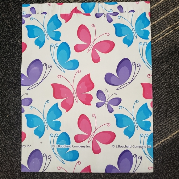 100 10x12 assorted designer polymailers - Picture 2 of 6